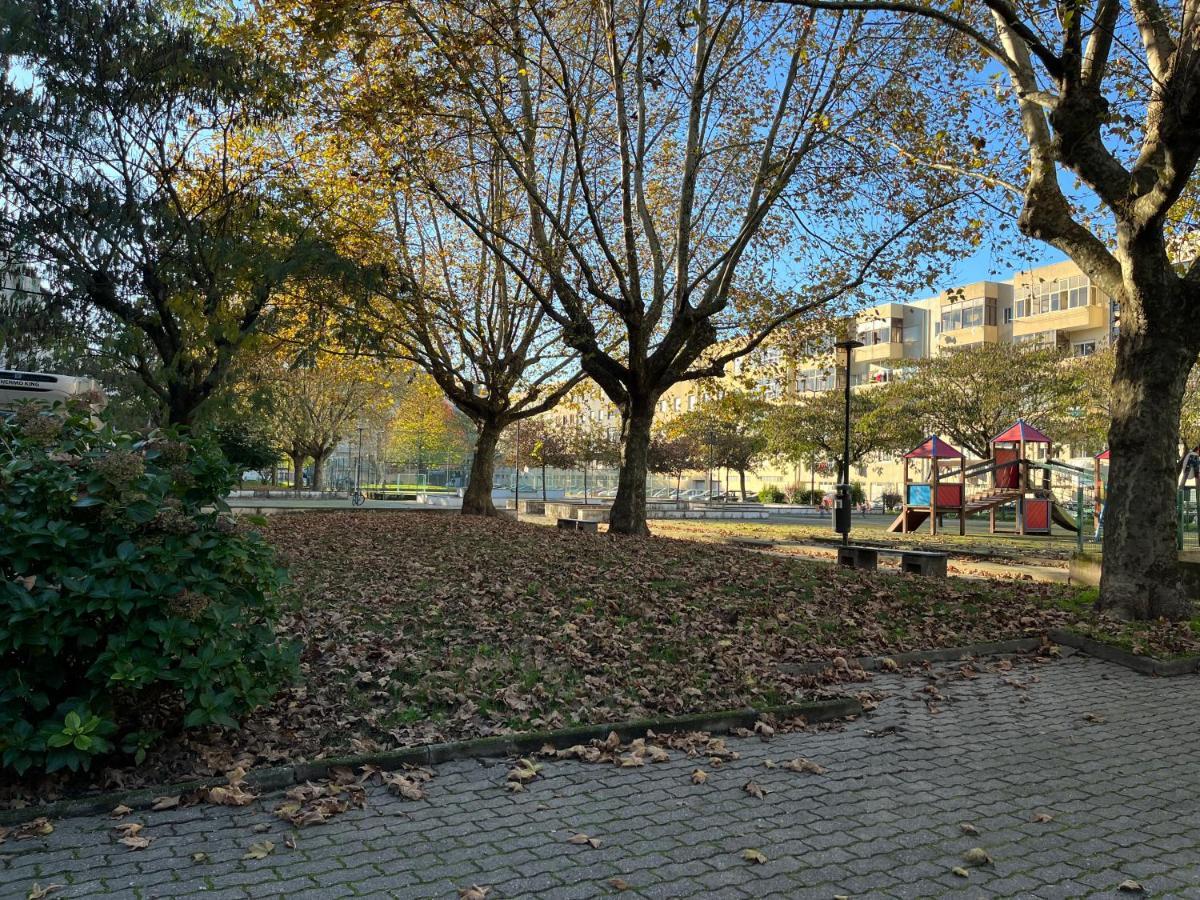 Ferienwohnung Apartamento 3 Min Da Av Liberdade - Remodelado Braga Exterior foto
